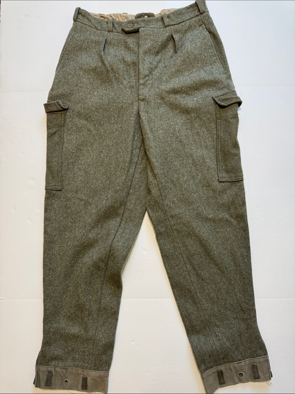 WW2 Vintage Swedish Army Olive Green Cargo Wool Pants C52 Label: CBV Karlskrona